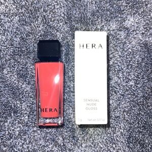HERA Sensual Nude Gloss in wet berry